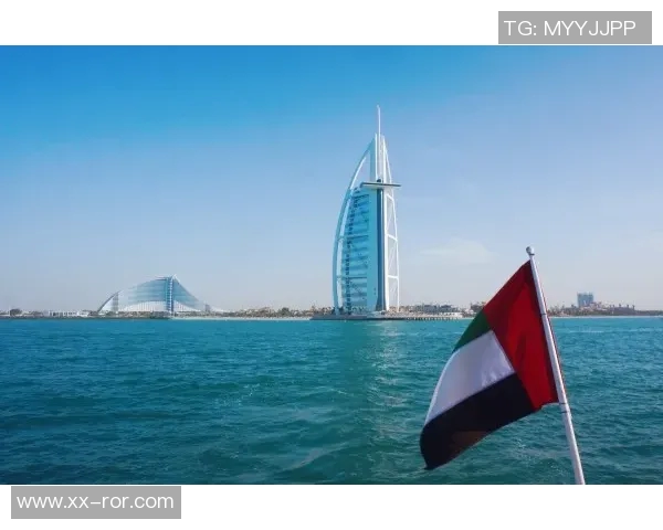 在迪拜商场偶遇巴尔德吾米提江与U22全员共游哈利法塔的奇妙之旅