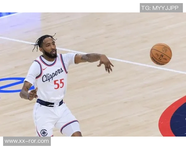 小德里克琼斯高效表现17分2板正负值19助球队获胜 小德里克琼斯高效表现17分2板正负值19助球队获胜