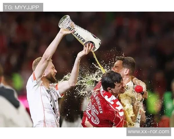 穆勒谈退役后计划:曾考虑执教但仍热爱球员生涯 穆勒谈退役后计划:曾考虑执教但仍热爱球员生涯